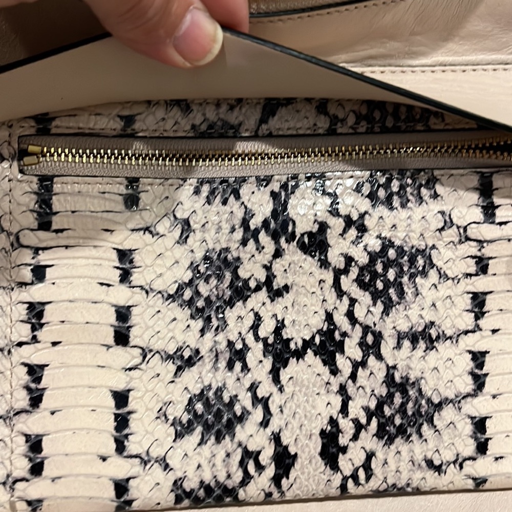 Euc Coach Madison Leather And Python Felicia Cros… - image 2